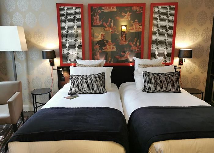 hotel vendome pillows